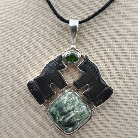 Vintage Sajen Sterling Silver 925 Carved Horse Onyx Seraphinite Peridot Pendant - Picture 5 of 14